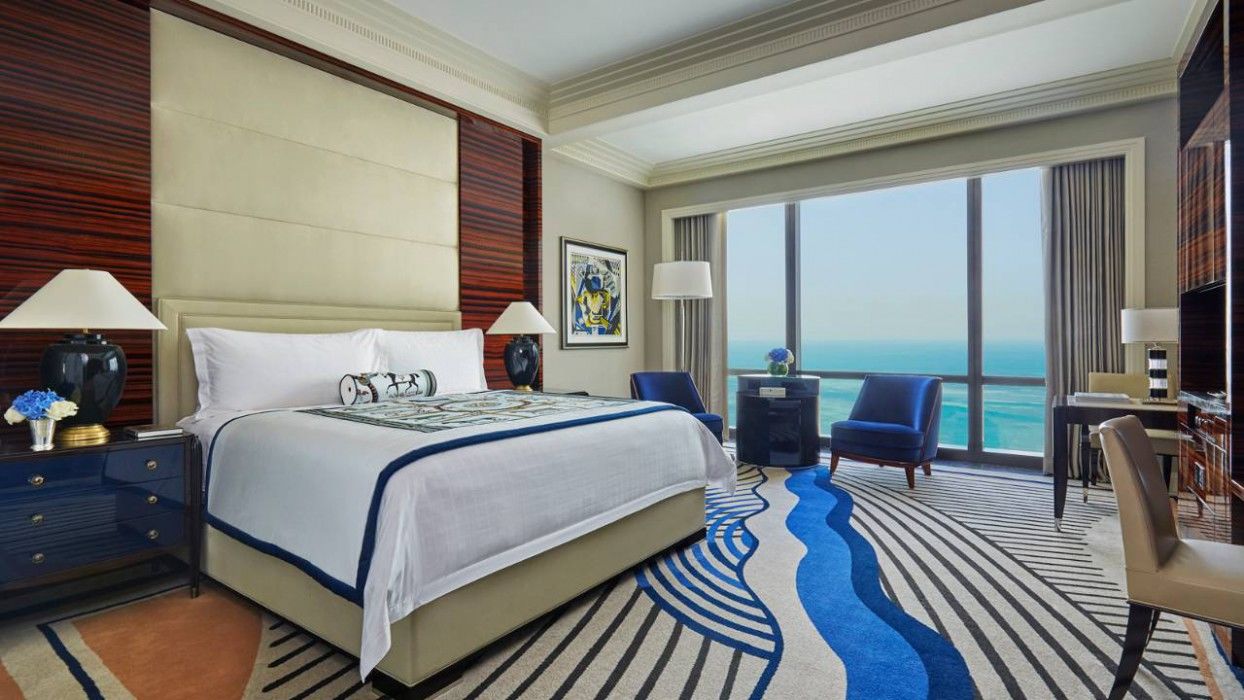 Four Seasons Hotel Bahrain Bay Manama Exterior photo A guest room at the Jumeirah Atlantis